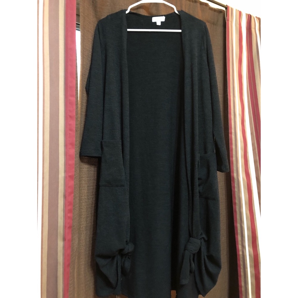 BLACK LU LA ROE SARAH